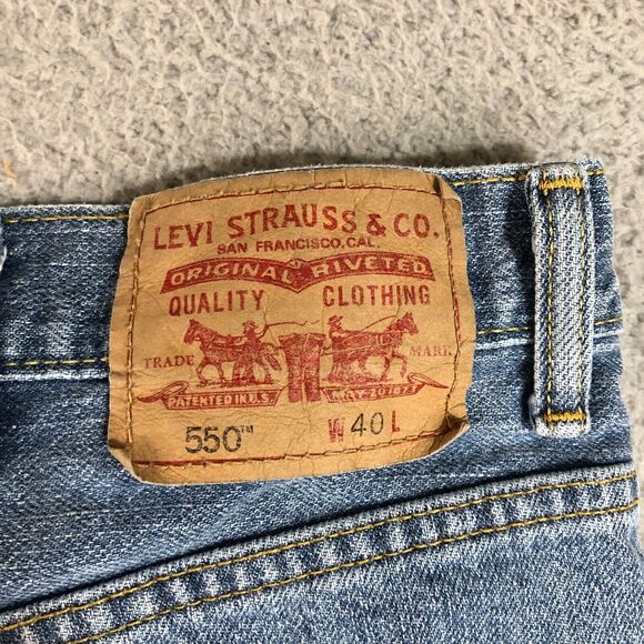 Levis 550 Shorts Mens 40 Blue Wash Jean Relaxed Fit Denim Classic Baggy Dad‎ - Picture 5 of 9